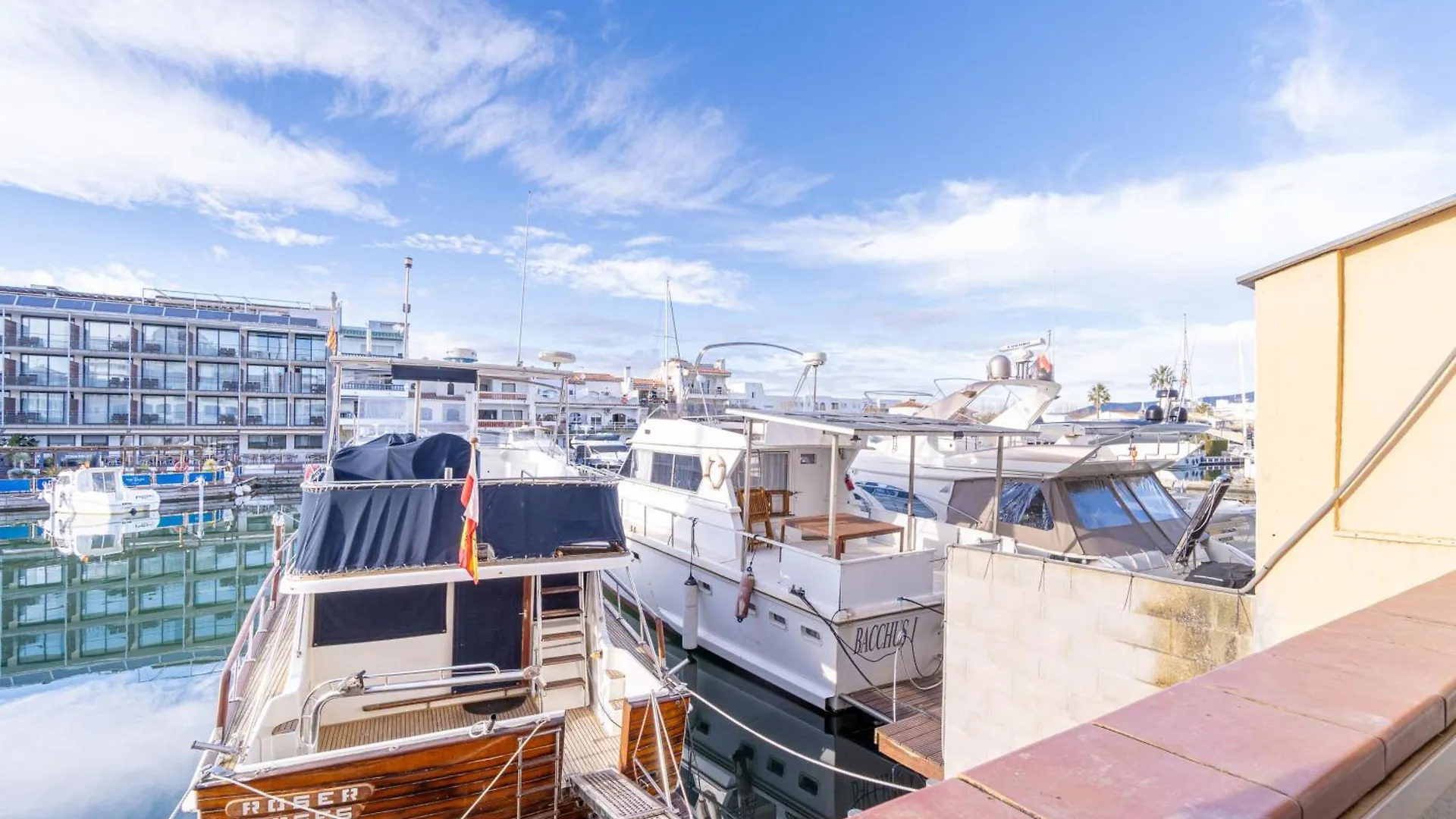 Apart-Rent Apartment Port Salins 0155 エンプリアブラバ