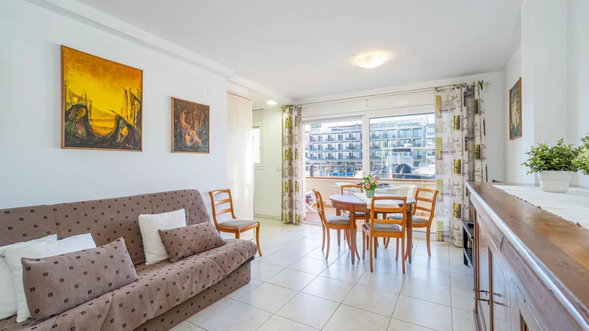 Apart-Rent Apartment Port Salins 0155 エンプリアブラバ